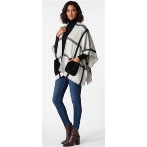 Marcus Adler Black & Cream Plaid Poncho Wrap Faux Fur OS